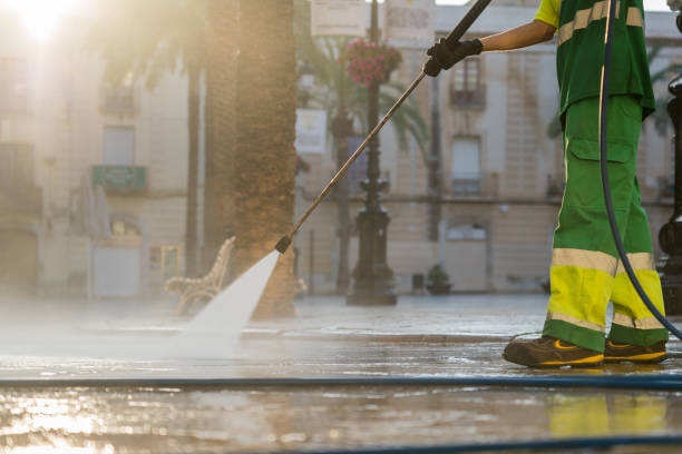 Best Driveway Pressure Washing  in Bakersfield, CA